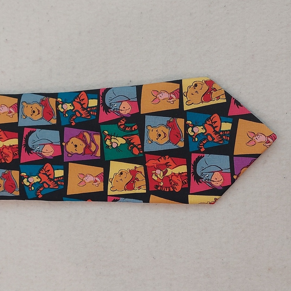 DISNEY POOH Winnie-the-Pooh Colorful Cartoon Character Men's Necktie NWOT